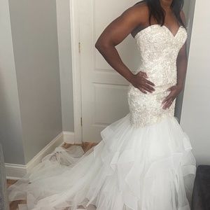 Allure Dress 9421. New and Not Altered
